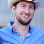Lucas Walker Business Consultant helps owners start scale and sell their business
